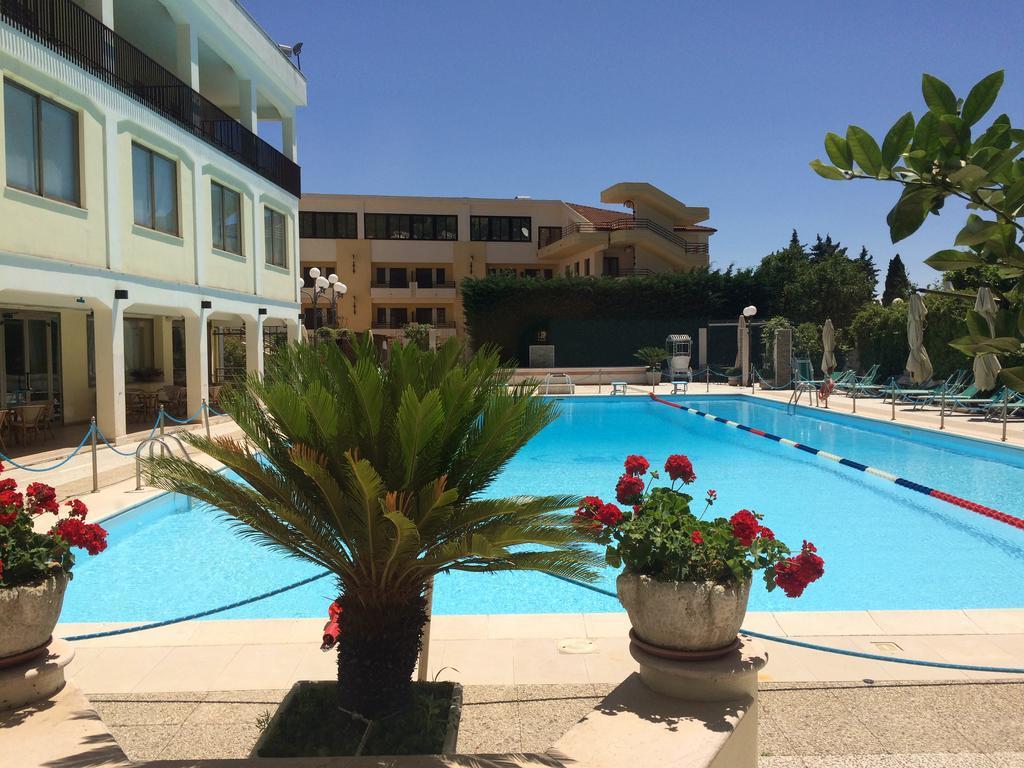 Hotel Parco Delle Rose San Giovanni Rotondo Esterno foto