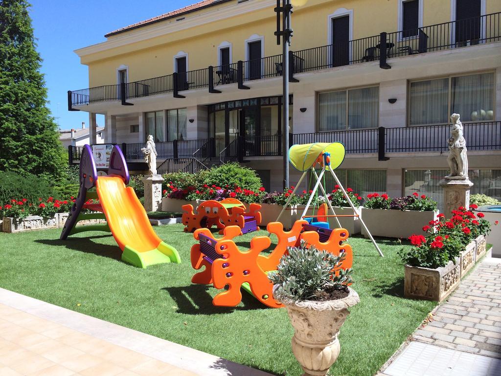 Hotel Parco Delle Rose San Giovanni Rotondo Esterno foto