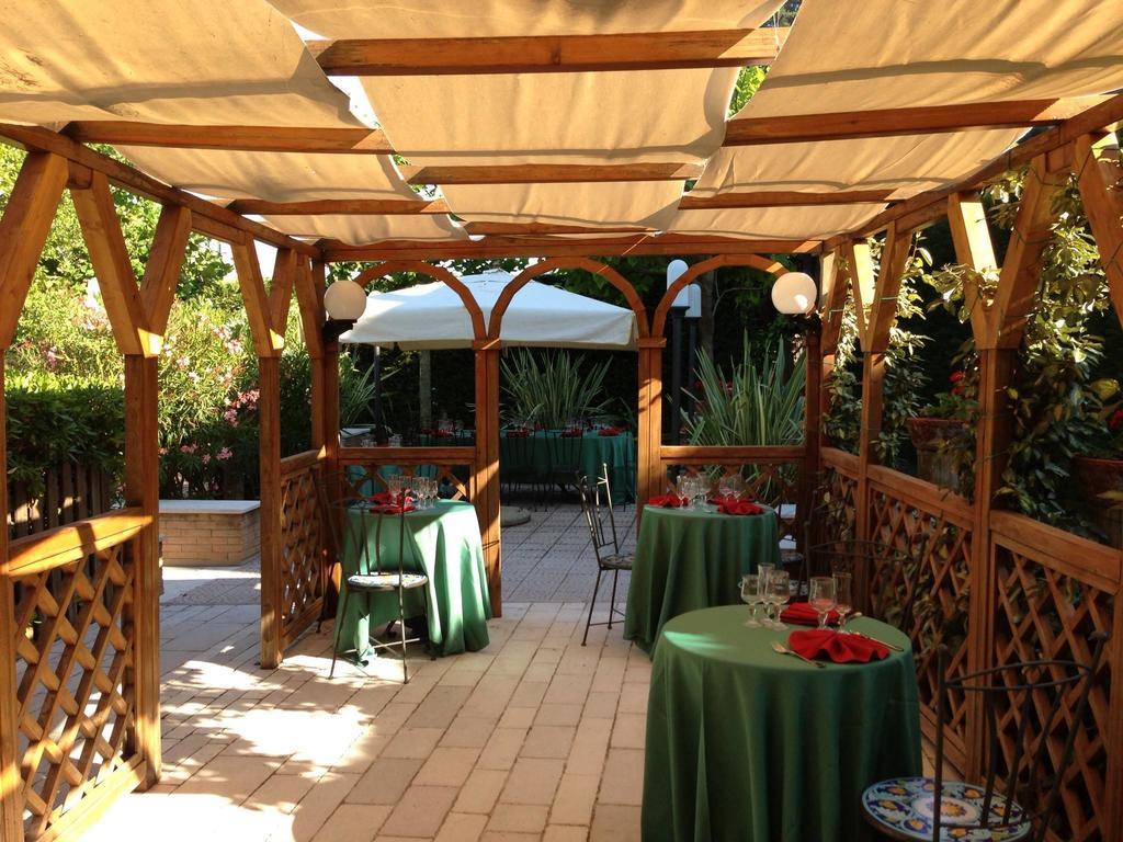 Hotel Parco Delle Rose San Giovanni Rotondo Esterno foto